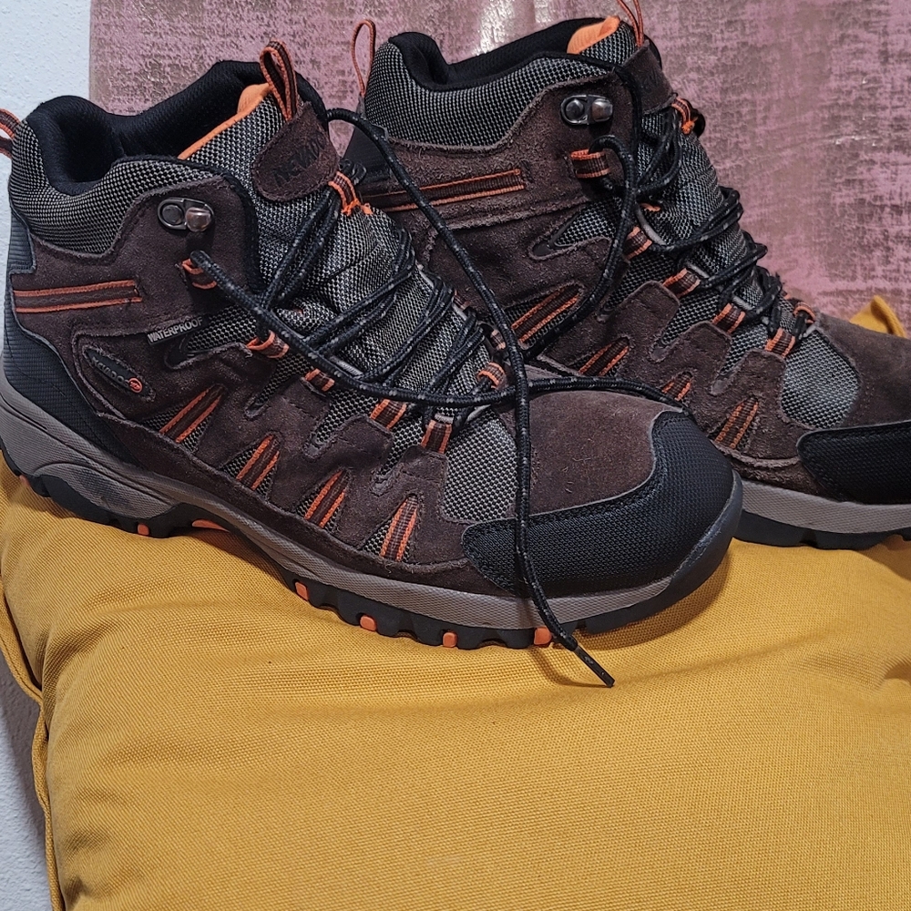 Men's Nevados boots